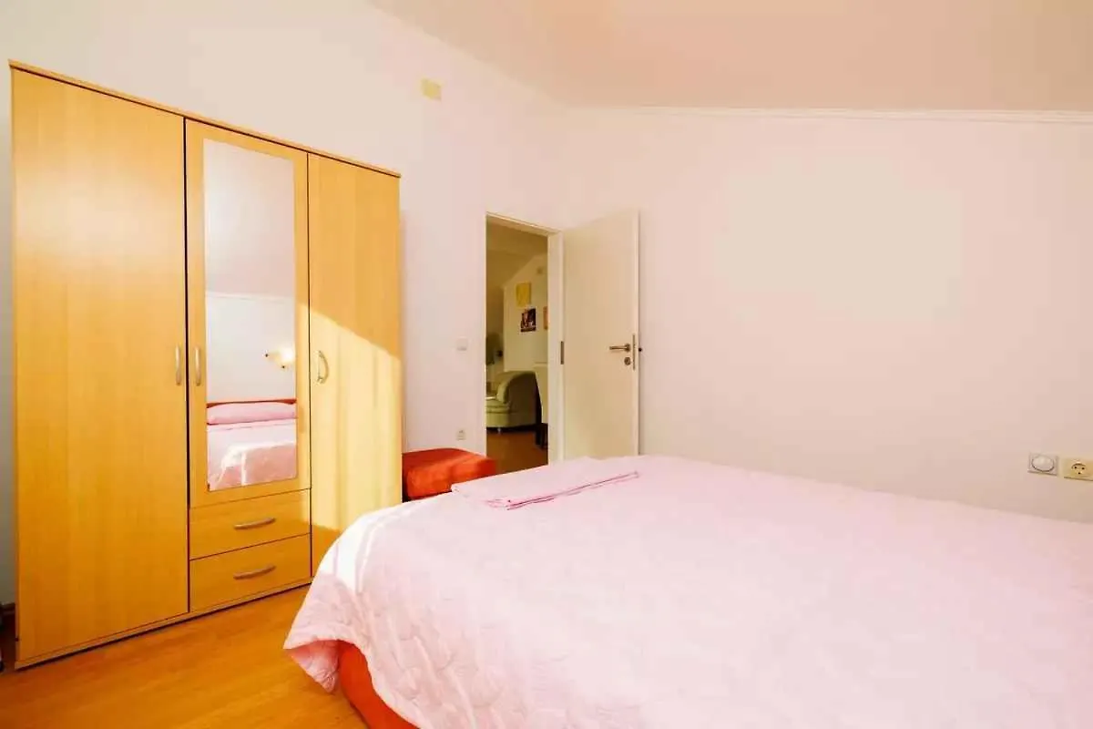 Apartment In Grizane 47579 0*, Grizane-Belgrad