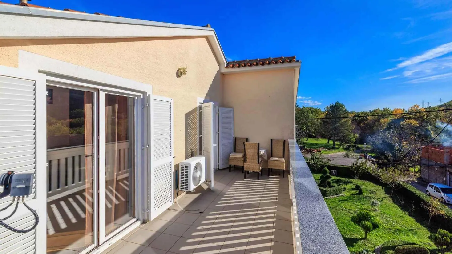 Apartment In Grizane 47579